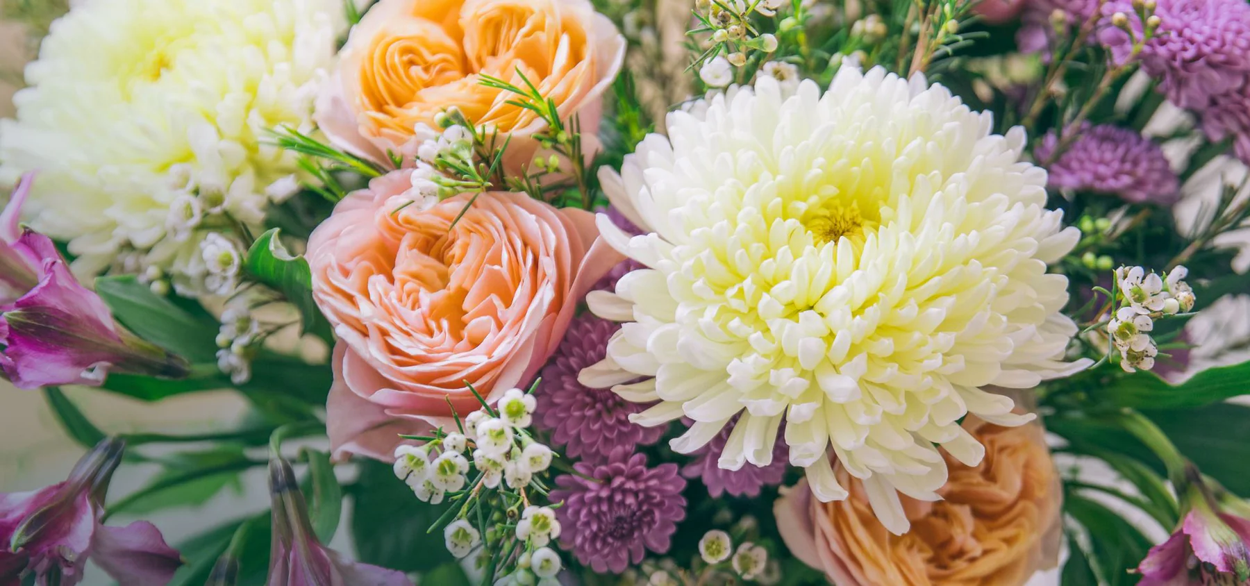 Flores frescas del campo a casa